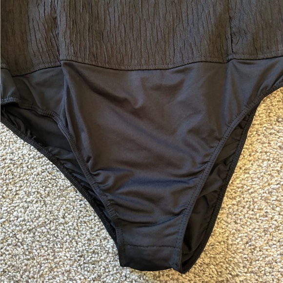 NWOT! ZARA Textured Square Neck Bodysuit - Picture 6 of 8